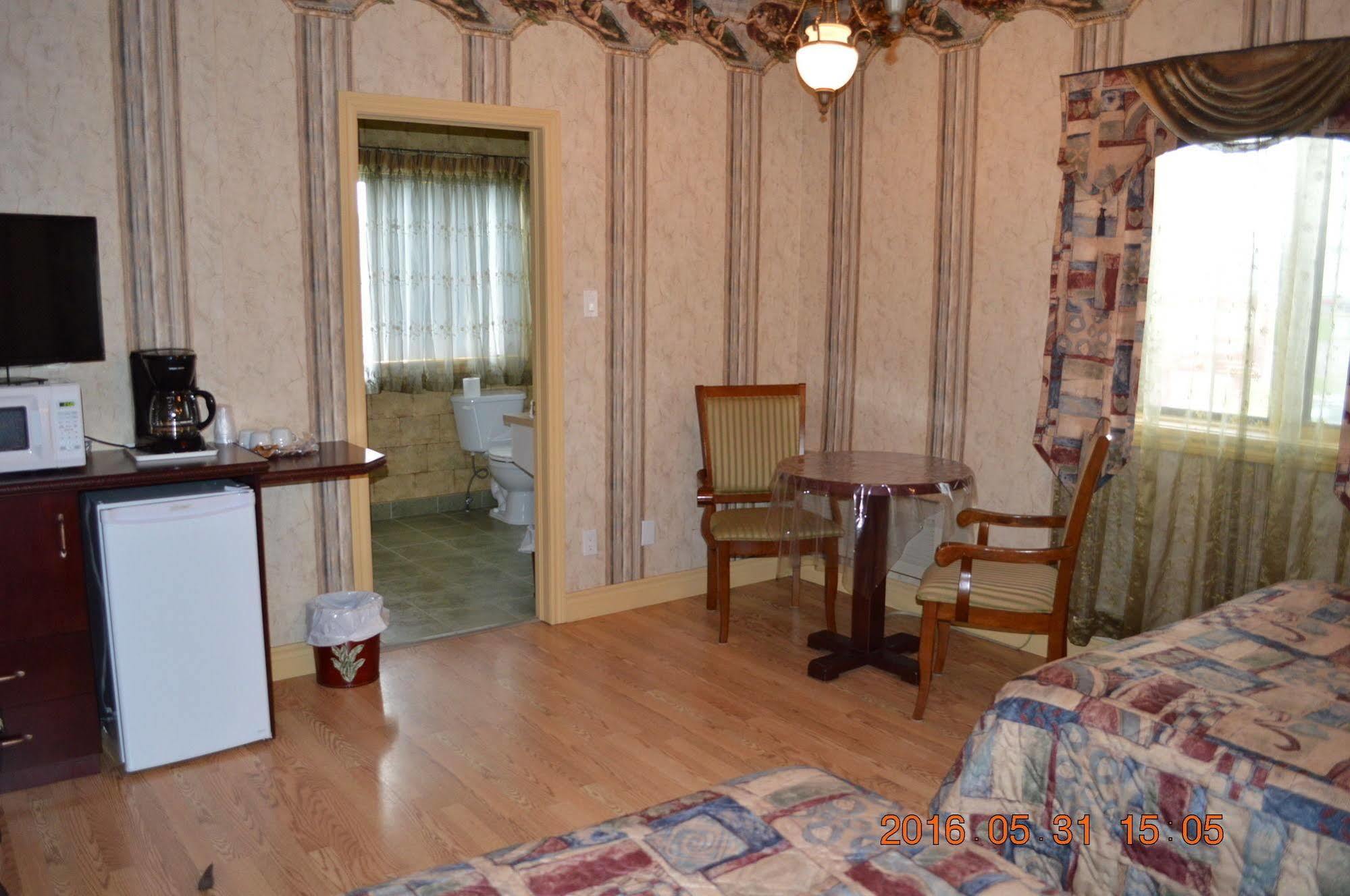 Motel-Auberge Helene Victoriaville Exterior photo
